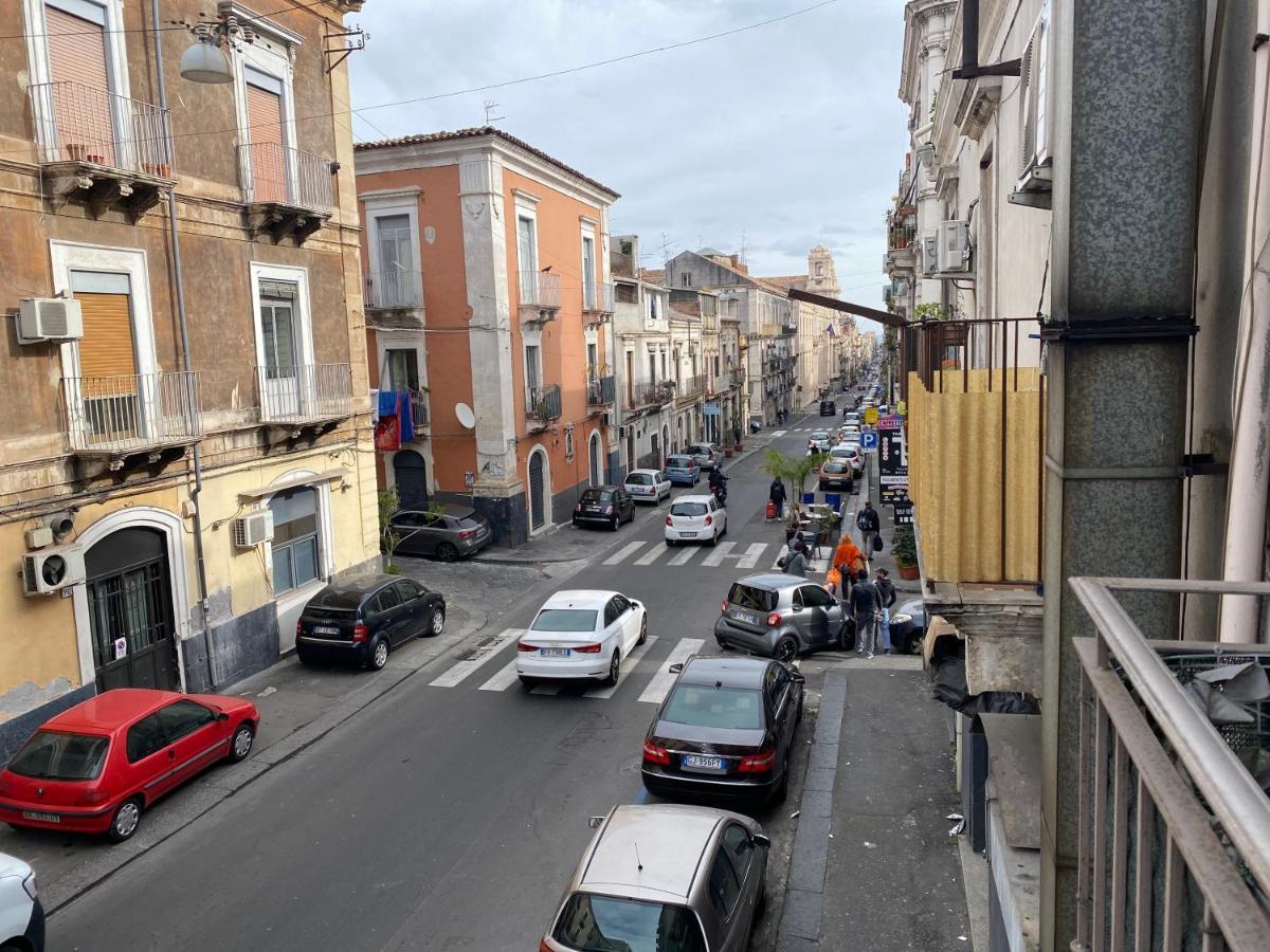 The “B” House Apartment Catania Exterior photo
